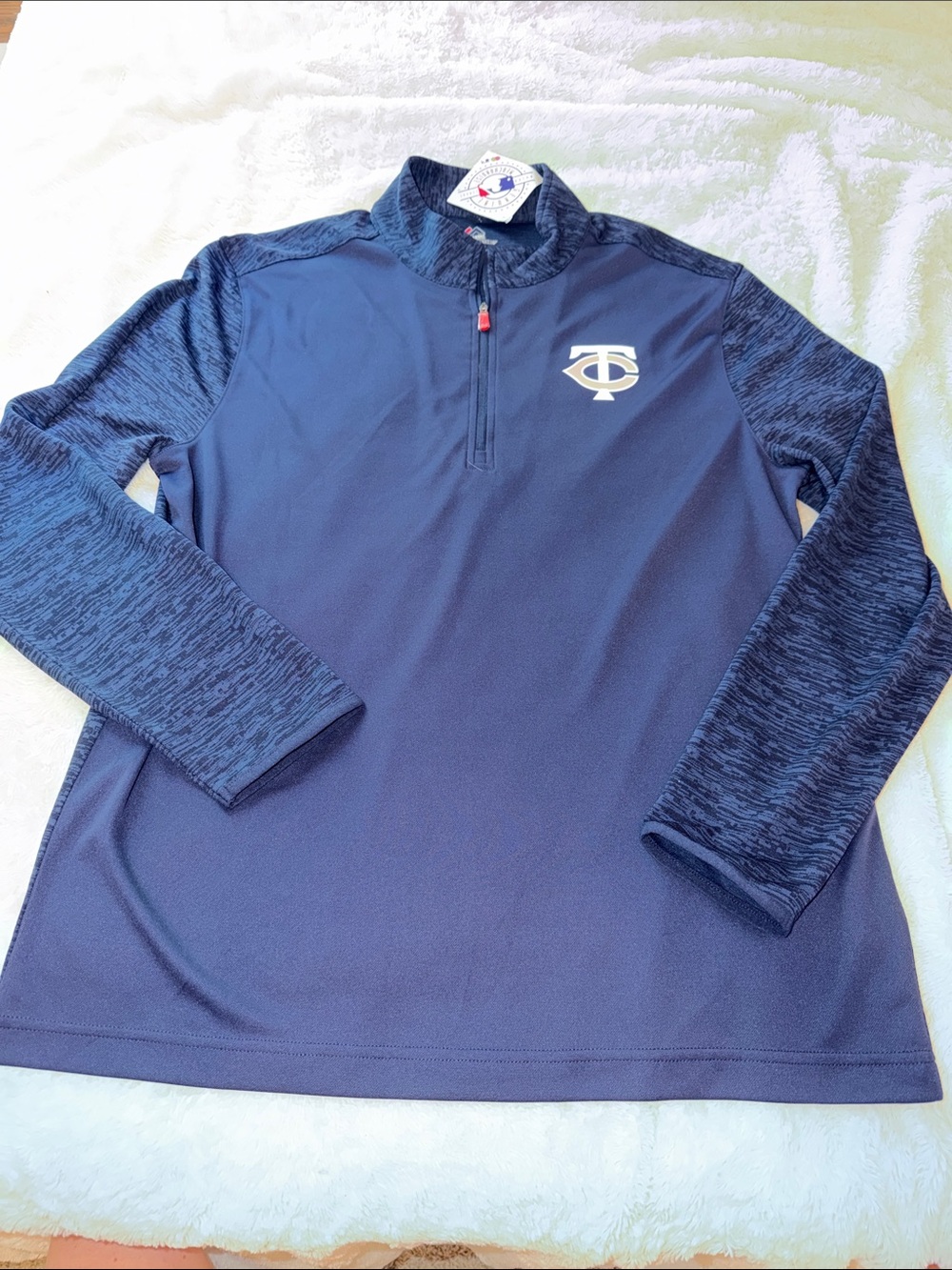Minnesota Twins NWT Navy 1/4 Zip Pullover with Chest Logo